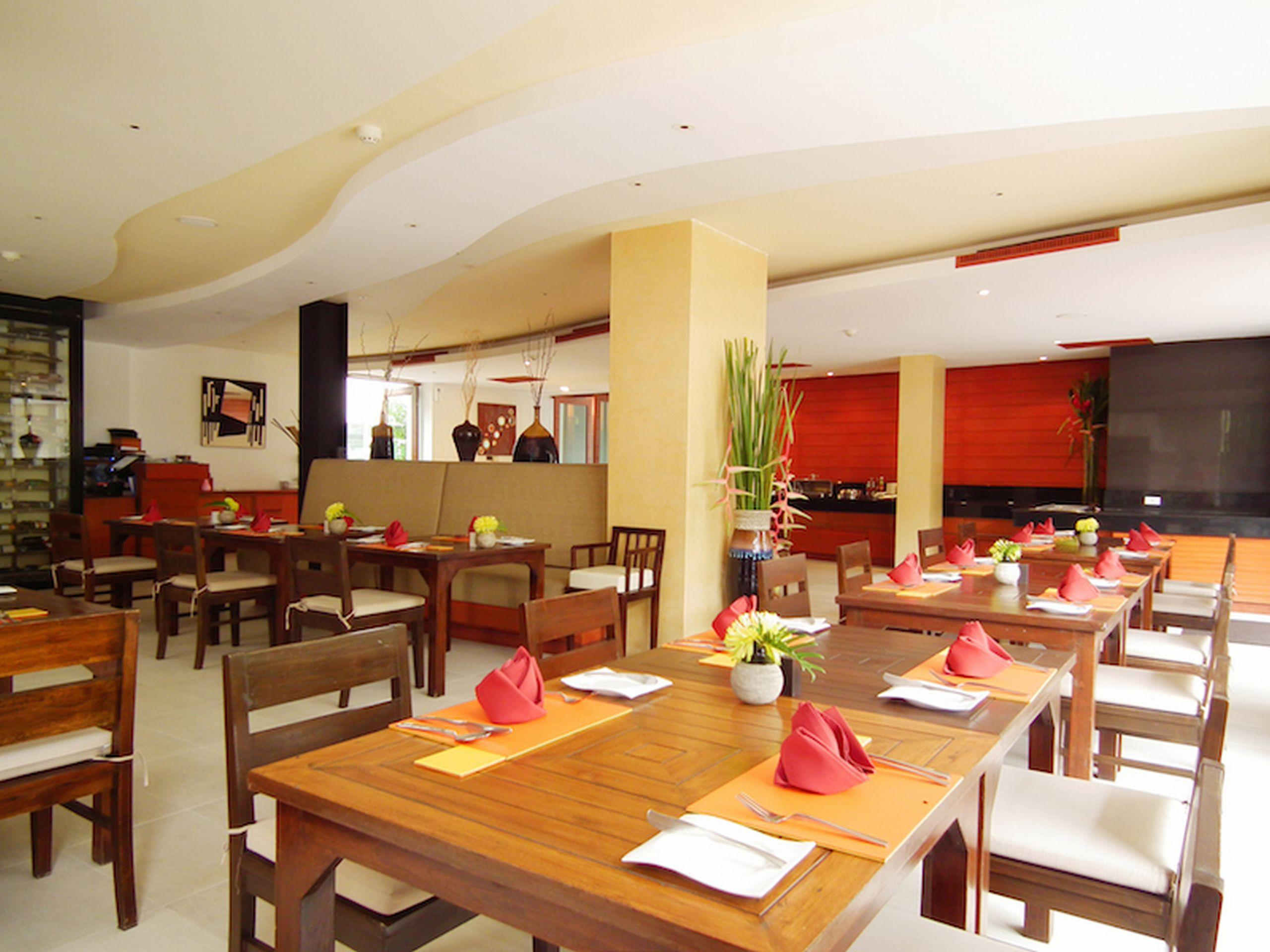 La Flora Resort Patong - Sha Extra Plus Nhà hàng bức ảnh